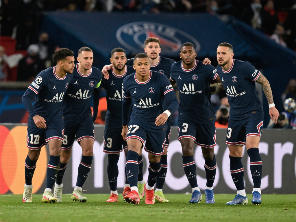 亚特兰大3-0完胜勒沃库森，首捧欧联杯冠军终结药厂51场不败神话